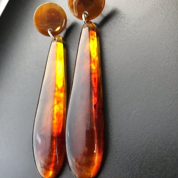 New Trendy Acrylic Long Drop Earring - Picture 3 of 7